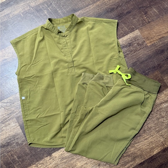 Figs Other - Figs Olive Green Scrub Set